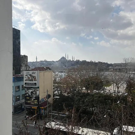 Luxurious With Sea View In Karakoey 4br, 2ba Istanbul